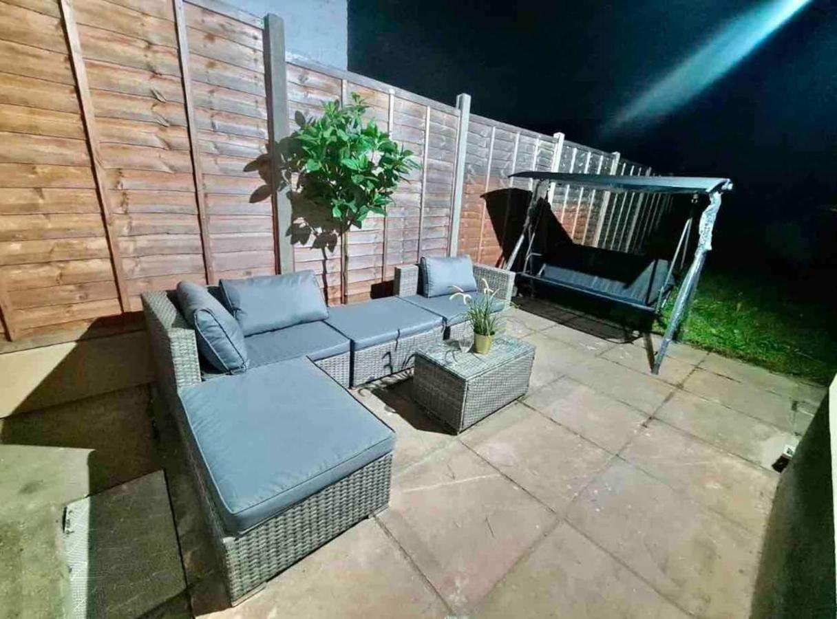 L A Place Croydon, London Norwood Exterior foto